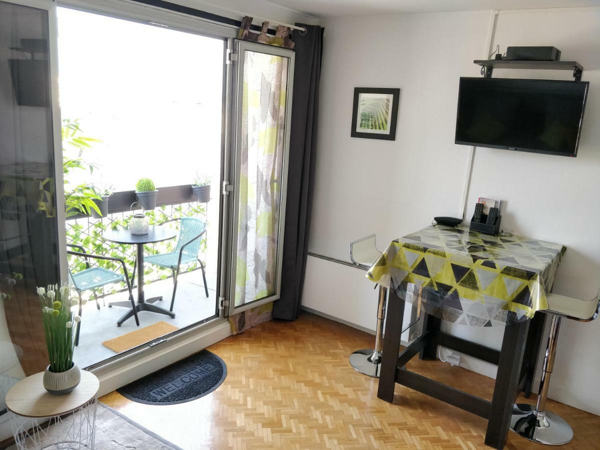 Apartamento LeParisien by B4W T1Antony-Berny 35m2 avec Balcon Aéroport Orly 5miles-TrainStationRER B ORLYVAL 1mile Exterior foto